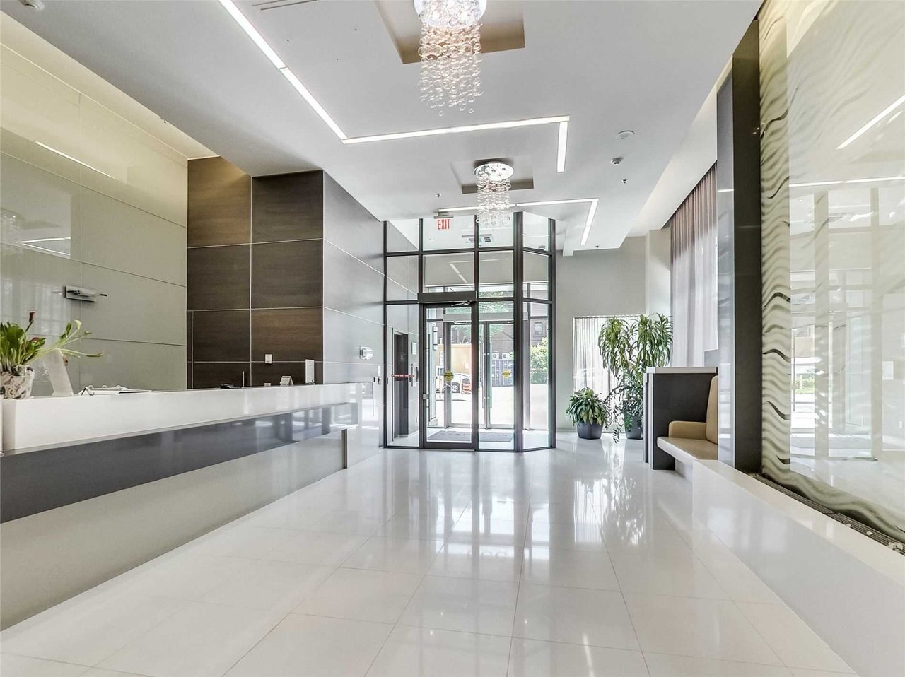530 St Clair Ave W Unit: 1605