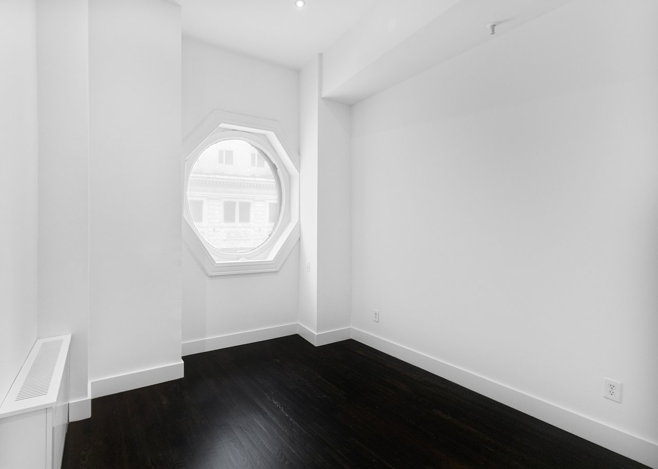 127 4th Avenue