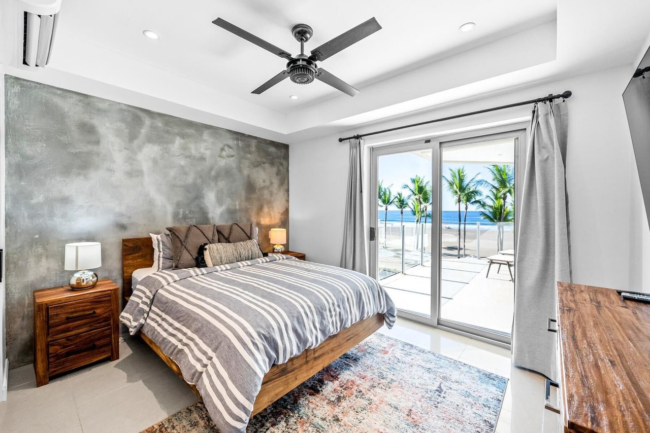 Remodeled Beachfront Condo, Jaco, Puntarenas