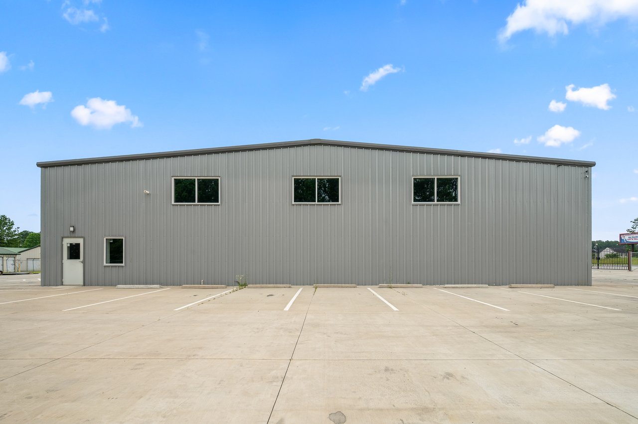 4,800 SF Flex/Warehouse – Hwy 17A, Moncks Corner