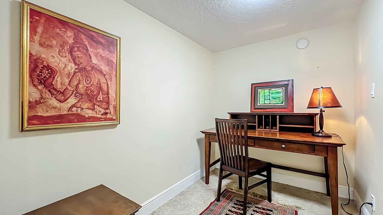 Blissful Downtown Winter Park Pied-à-Terre at Whispering Waters 