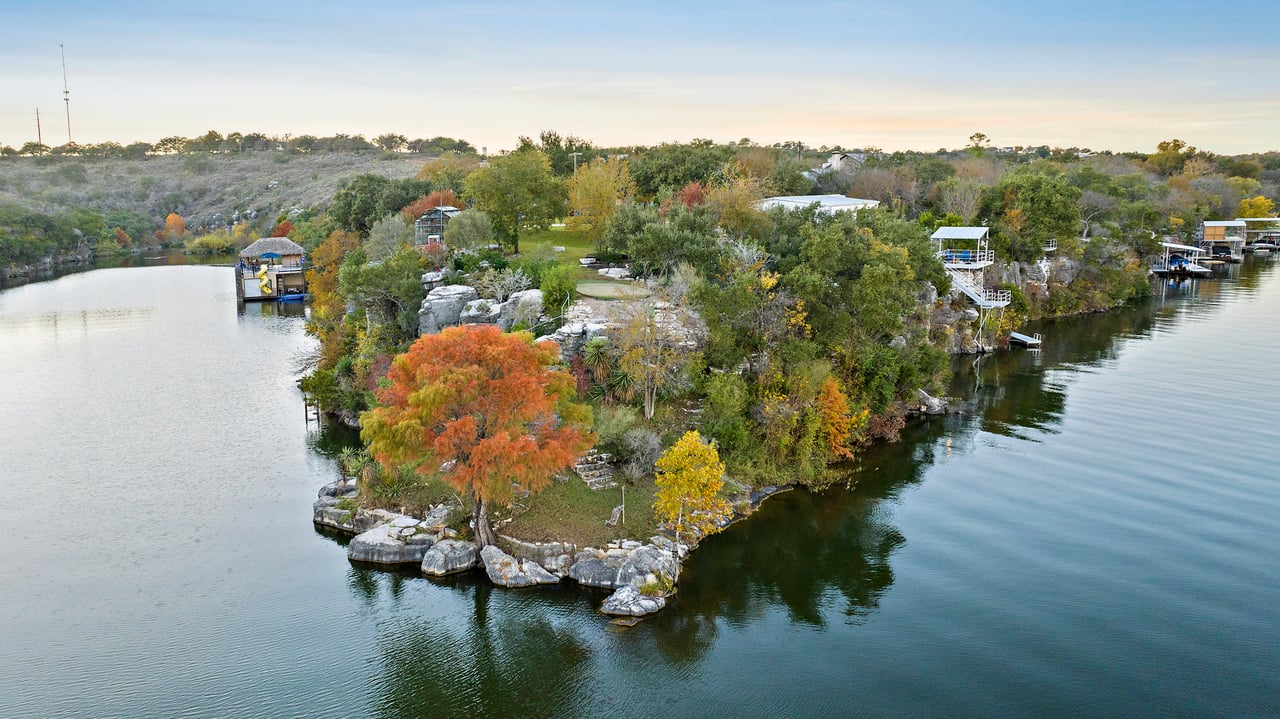 1450 Los Escondidos ST