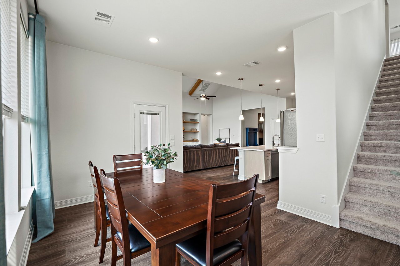 Contemporary Sweetwater Stunner