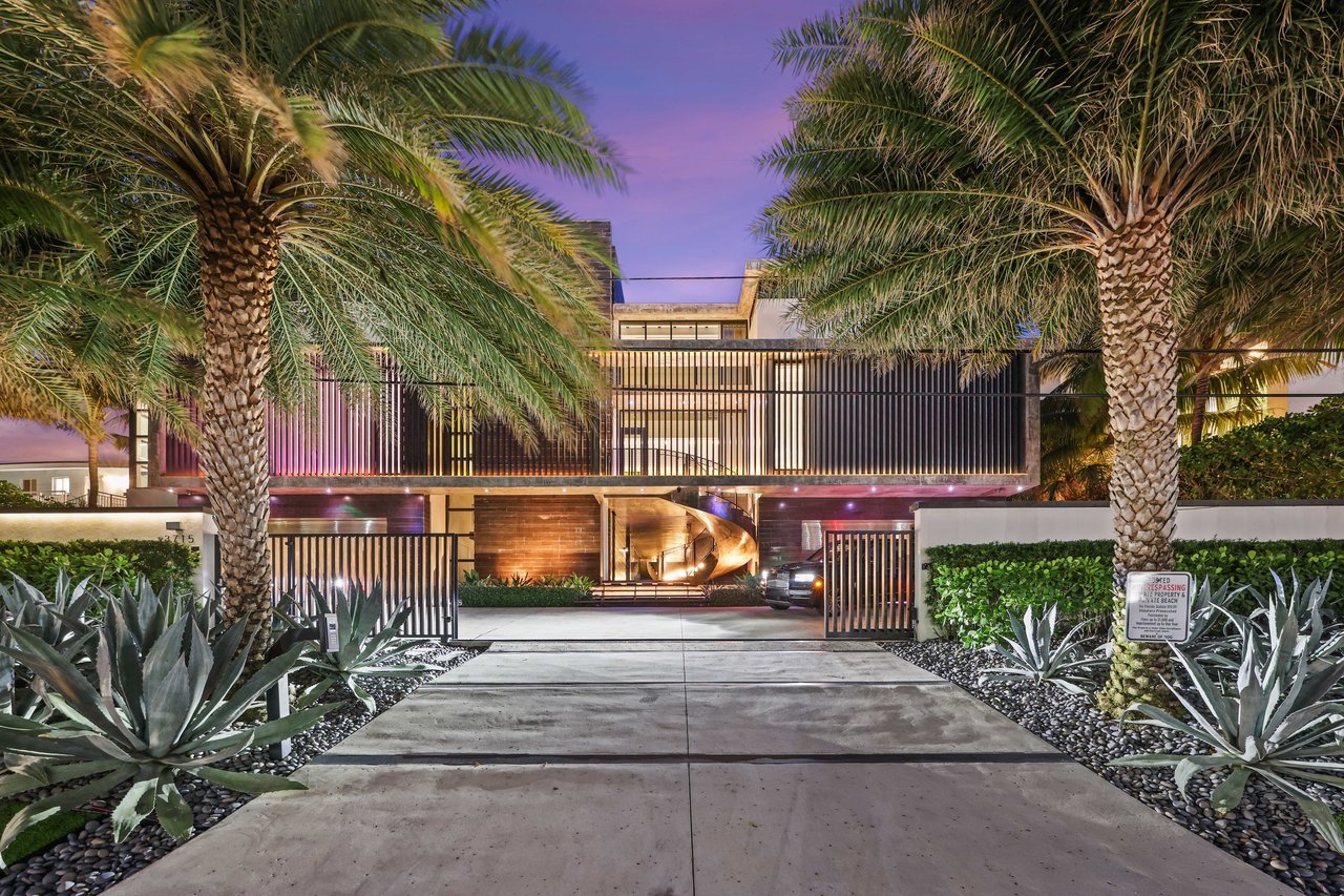 Front of Iconic Oceanfront Mansion