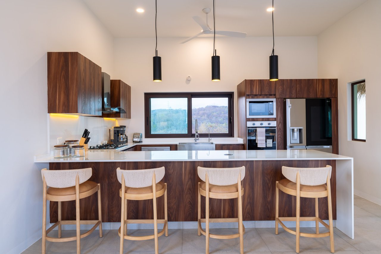 5 Bedroom, Single Family Home, La Cañada Casa A 