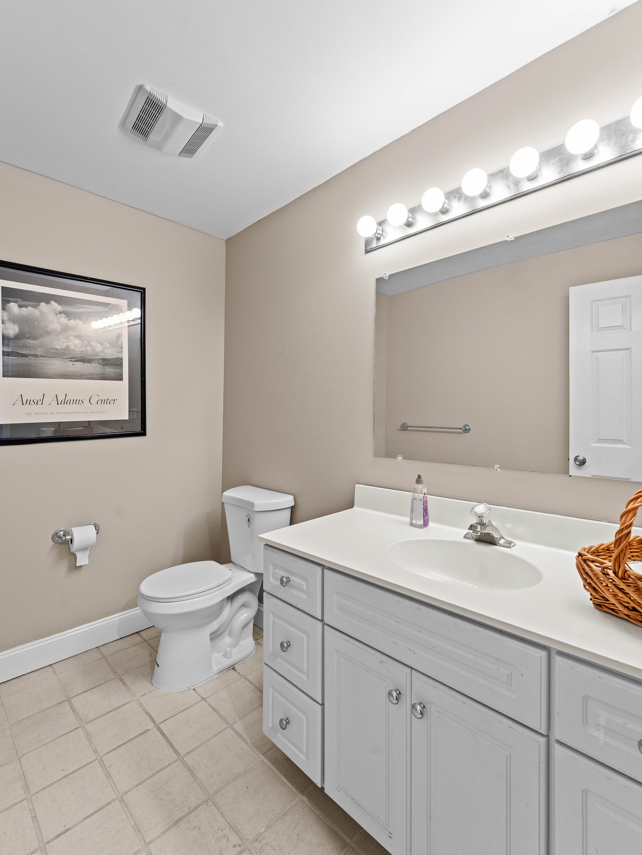 3461 Ernest Ln, Collegeville, PA 19426	