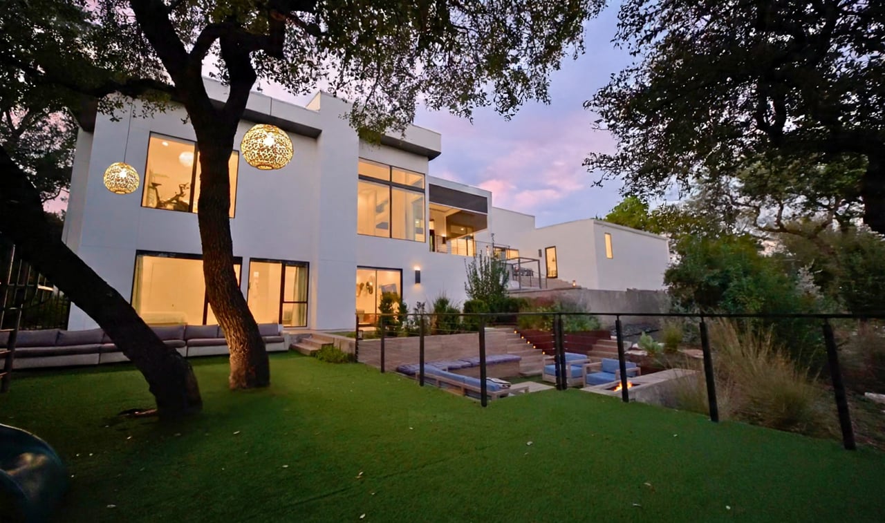 Modern Masterpiece in West Lake Hills