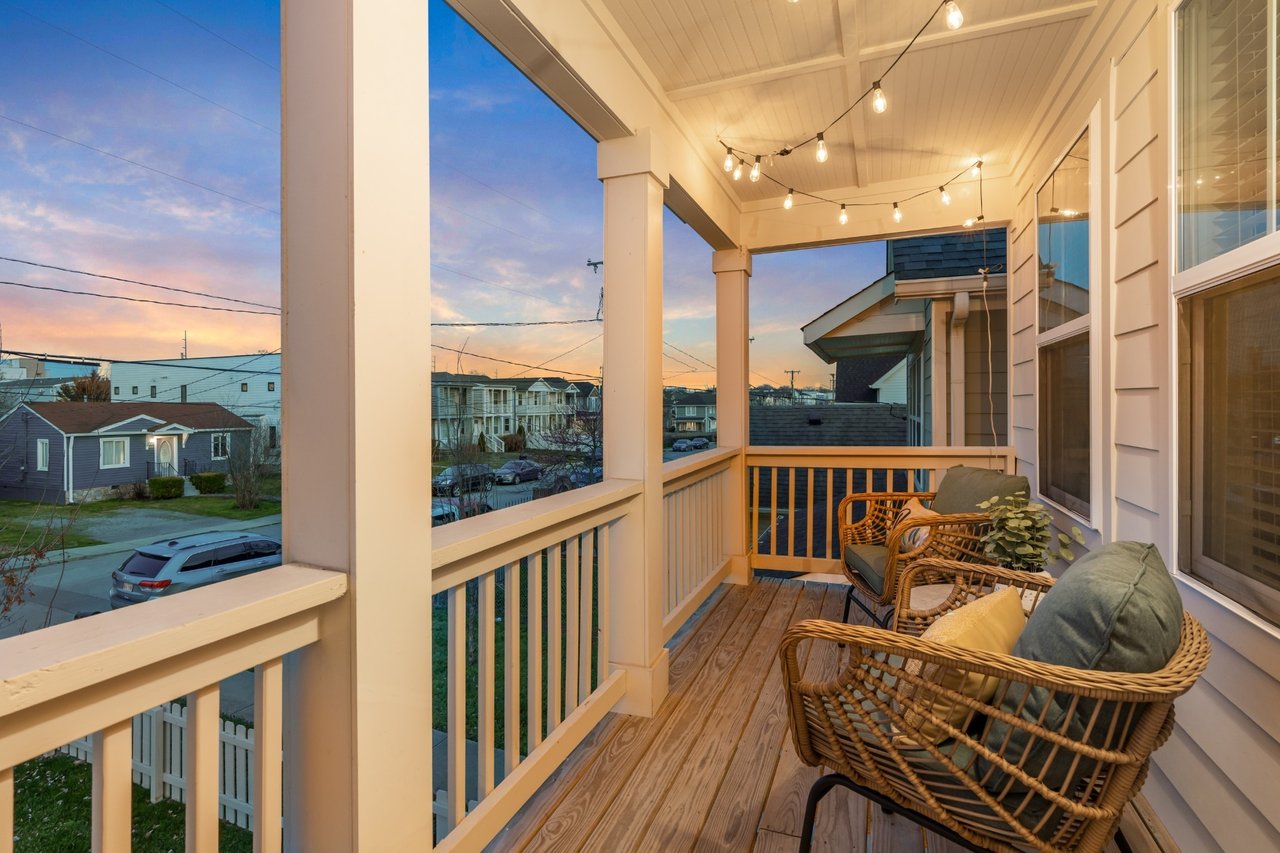 6117 California Ave #B