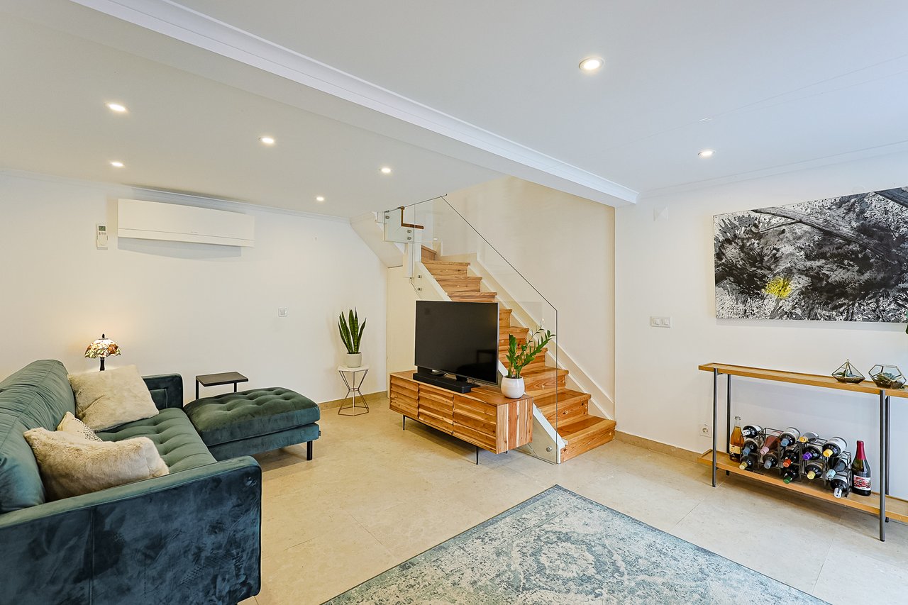 Trendy 1-Bedroom Duplex with Private Terrace in Lisbon’s Historic Heart