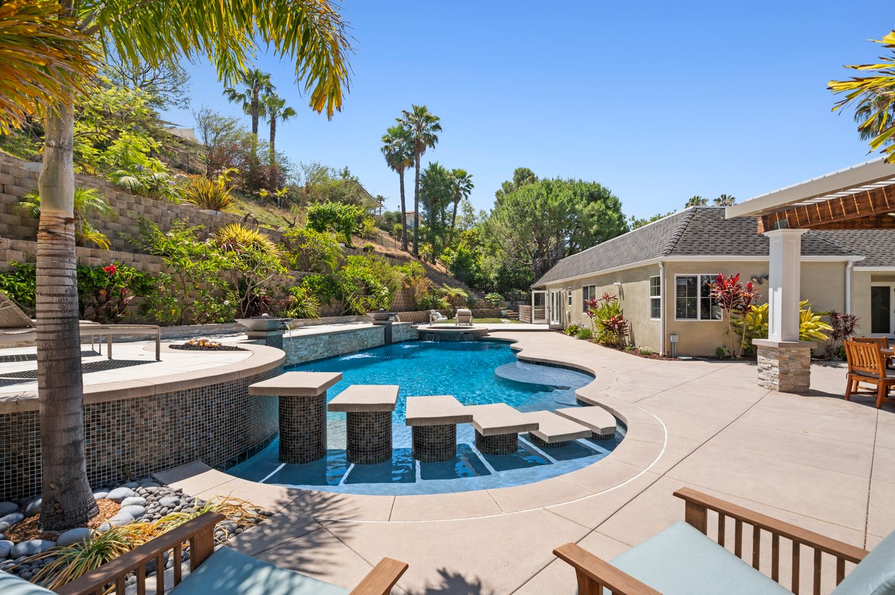 2111 Salt Air Drive