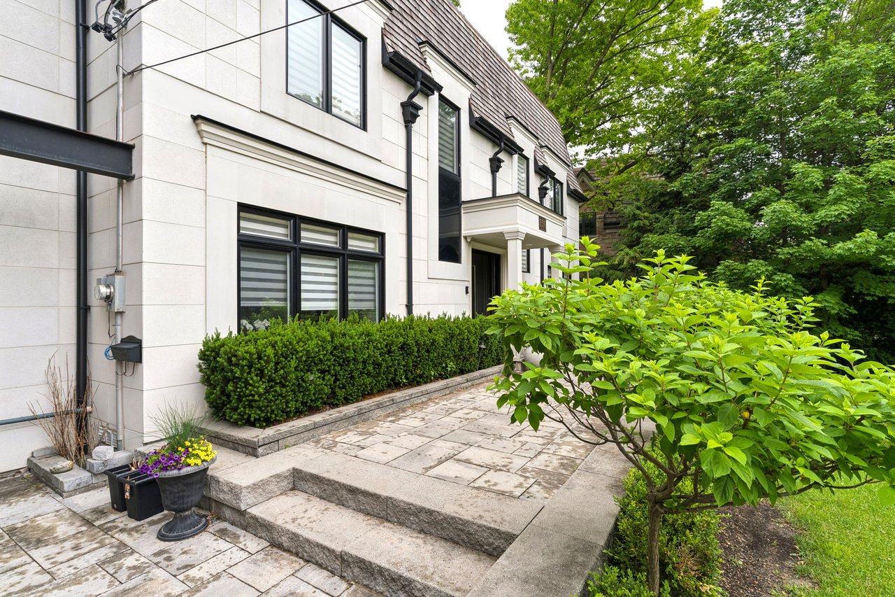 150 Sandringham Drive