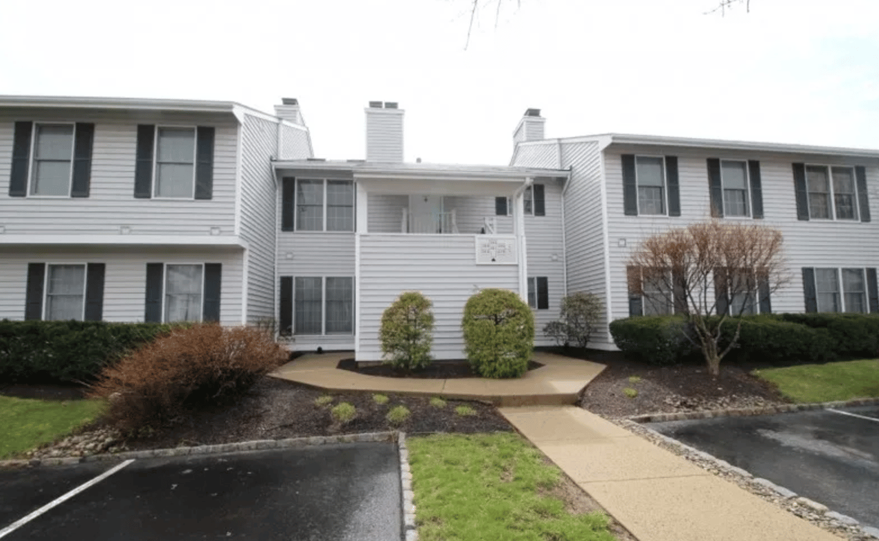 282 Kingbird Ct