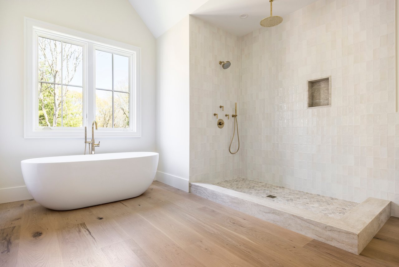 21 Ocean Pkwy, East Hampton