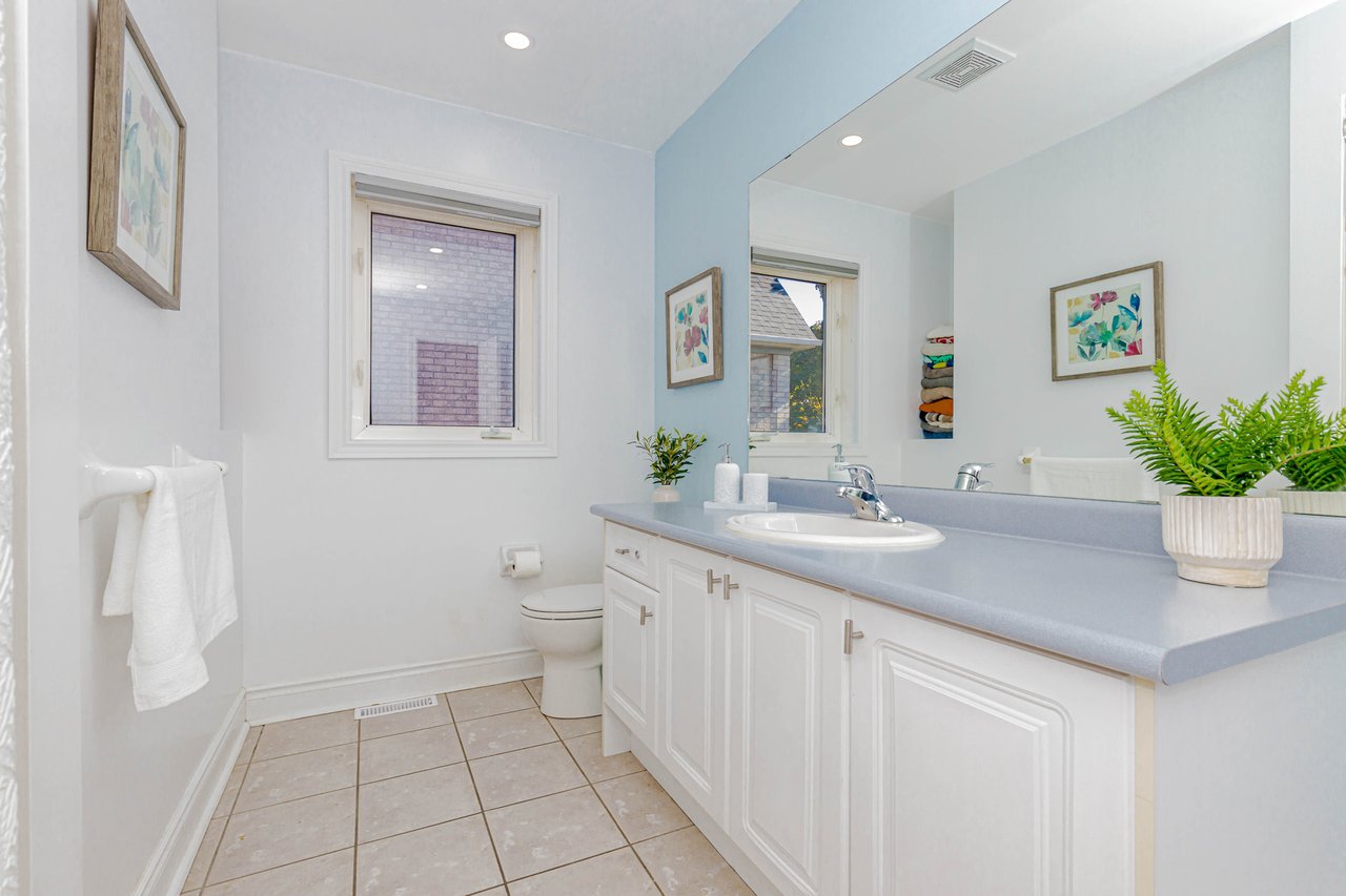 7108 Gablehurst Crescent