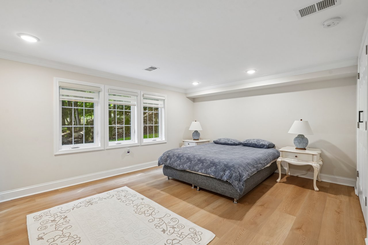 12 Parker Place