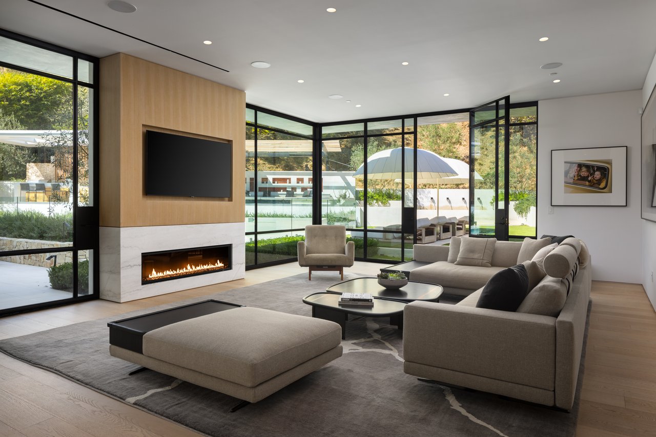 9509 Heather Rd, Beverly Hills