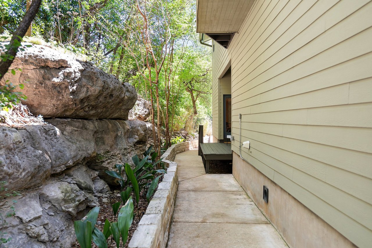 SOLD by Northwest Hills #1 Team: 7602 Rim Cove - Luxury Estate on Nearly an Acre