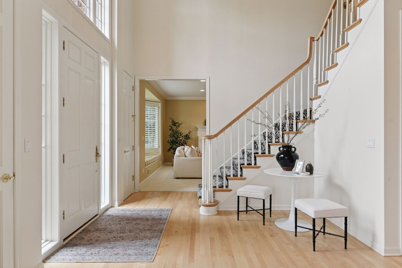2487 Crowne Hill Road, Minnetonka