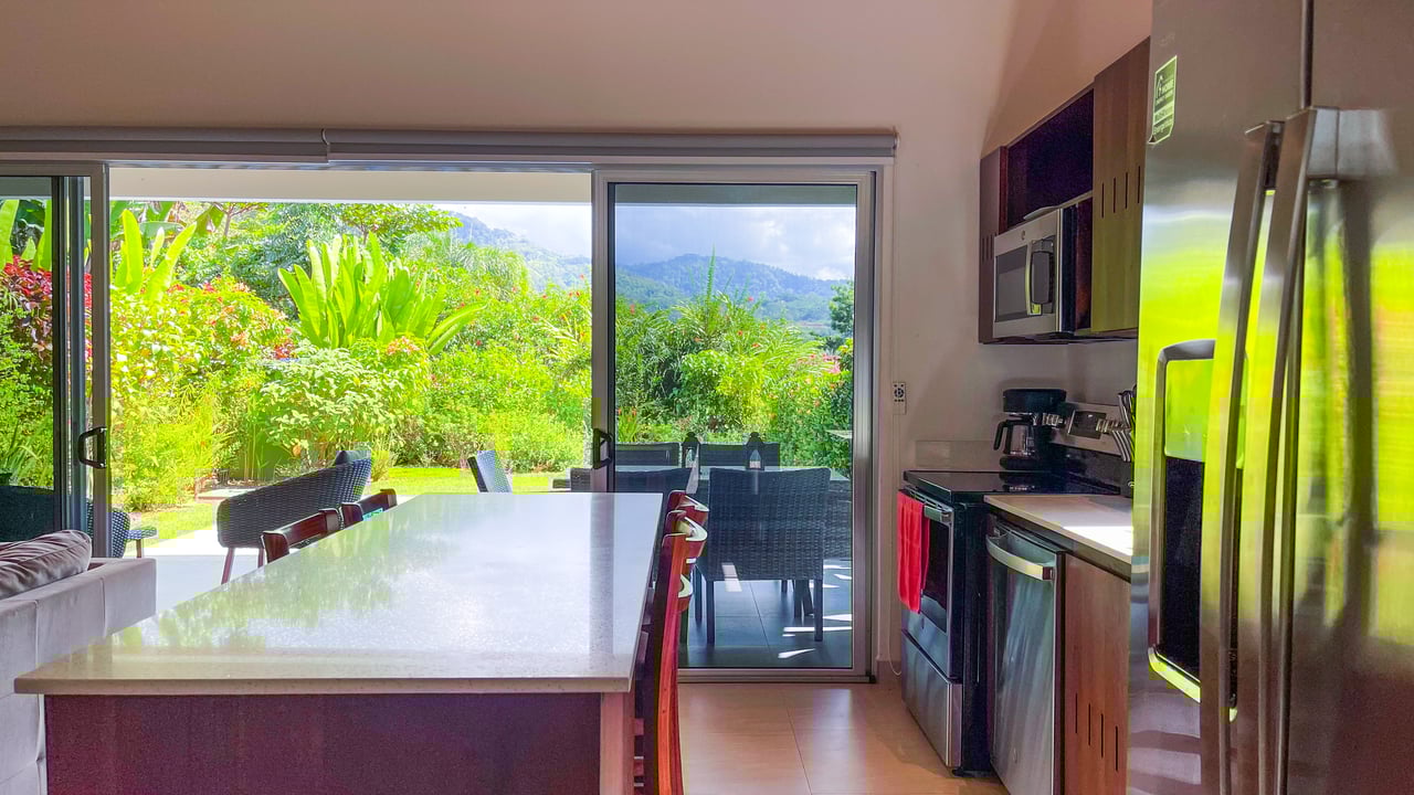 Gorgeous 2 Bedroom Villa with Mountain View
