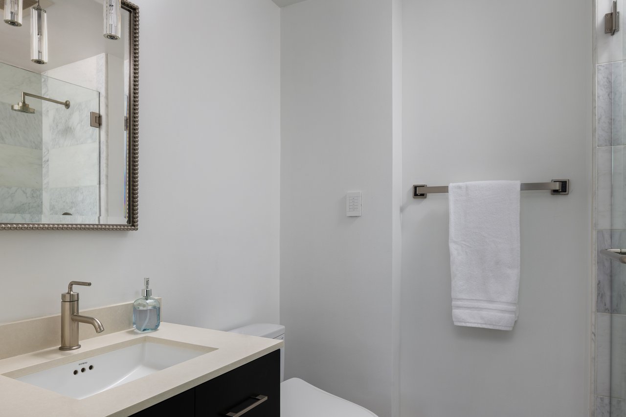 140 E RIO SALADO Parkway 1201