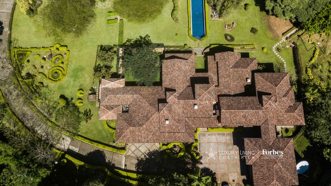 19759 - Luxury Hacienda Estate for Sale in Santa Ana | Villa Artesana