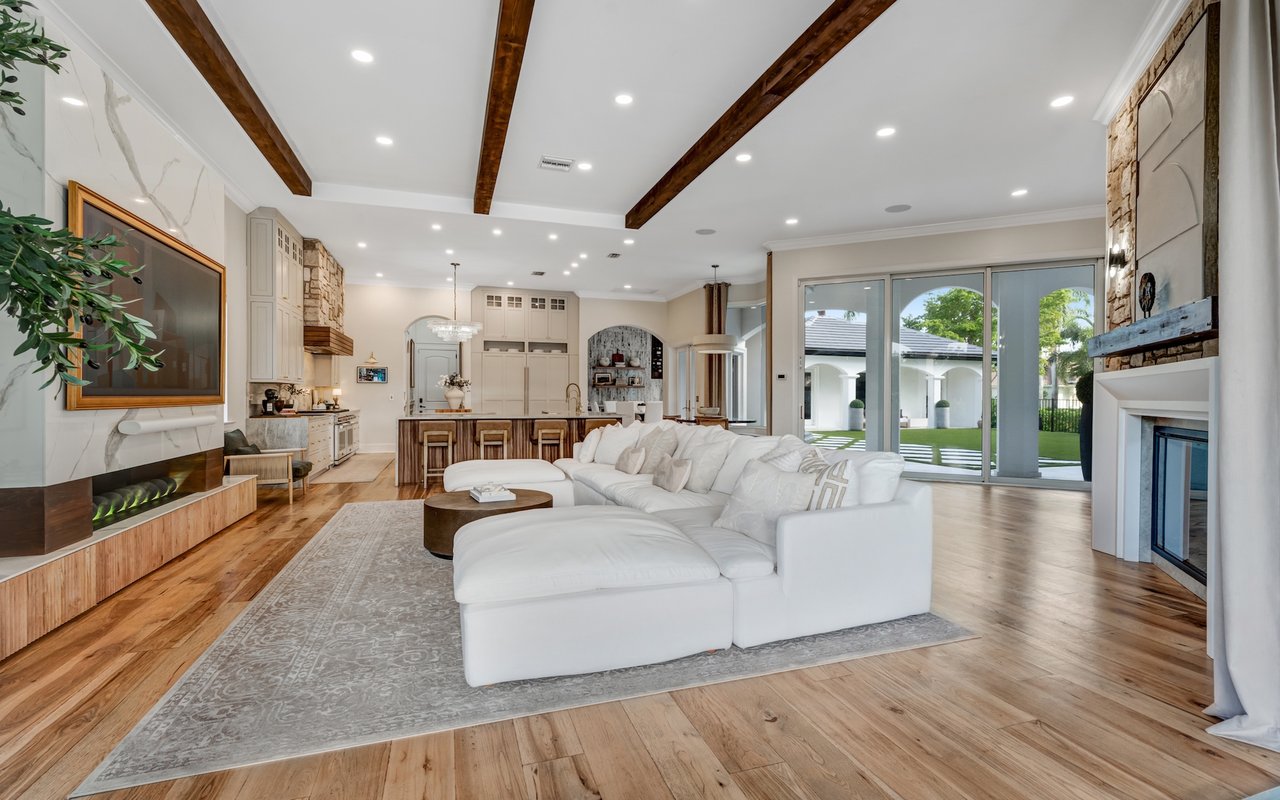 12450 Vittoria Way