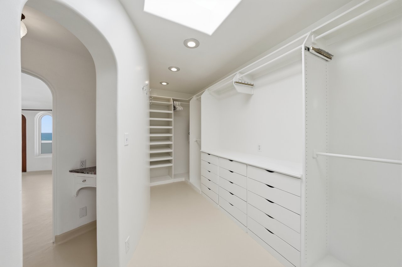 1602 The Strand (Entire Property)