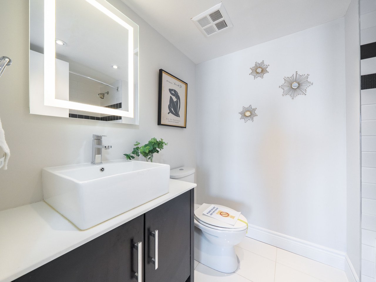 7420 Bathurst Street, 1602