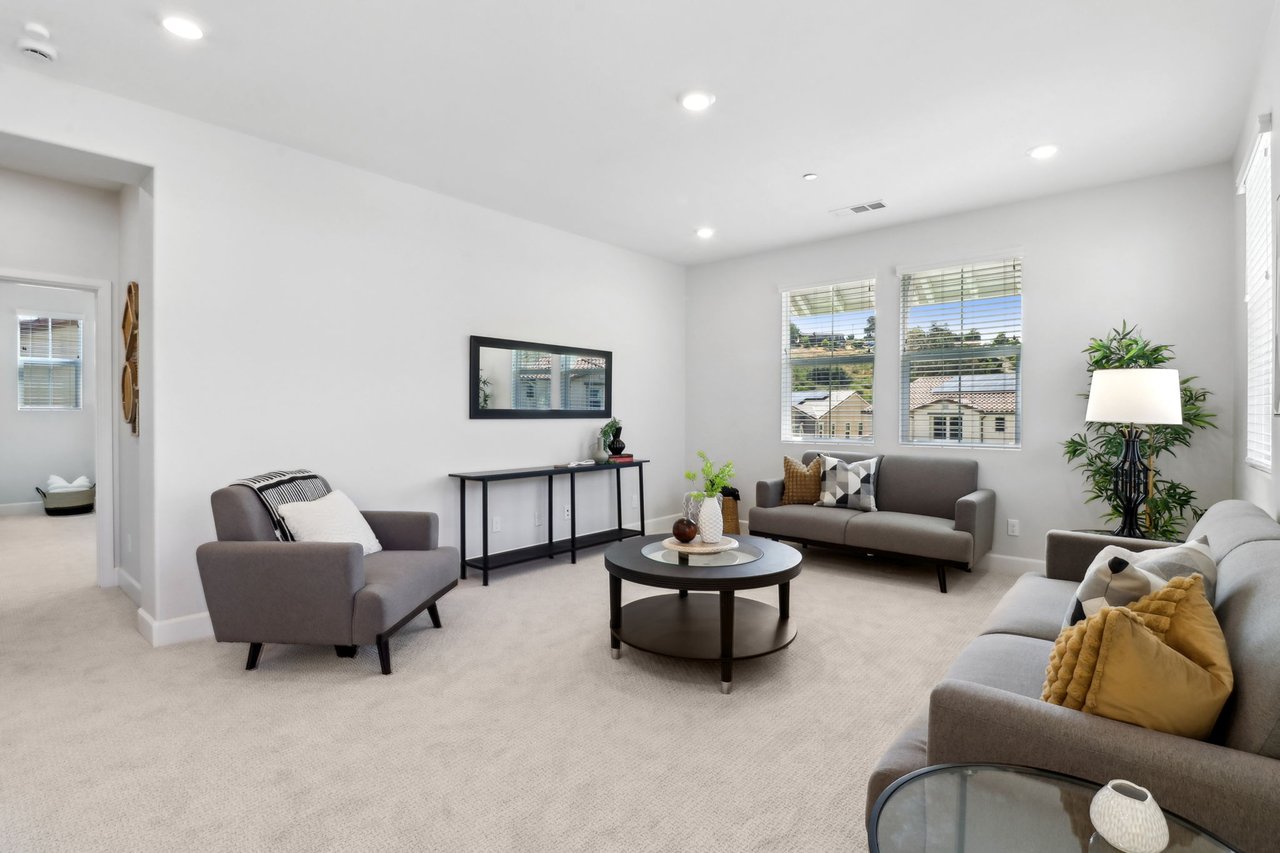 941 Lindbergh Dr