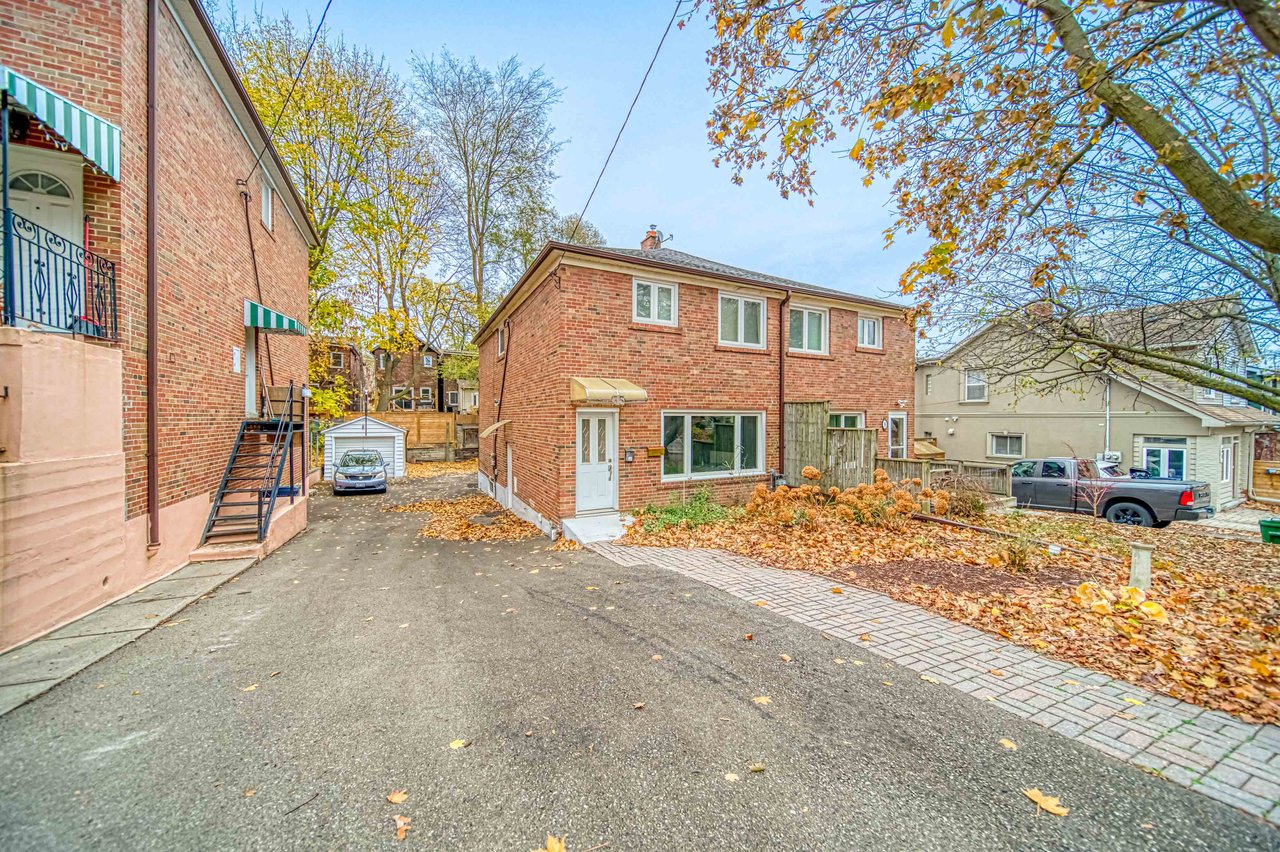 Upper Beaches Main Level