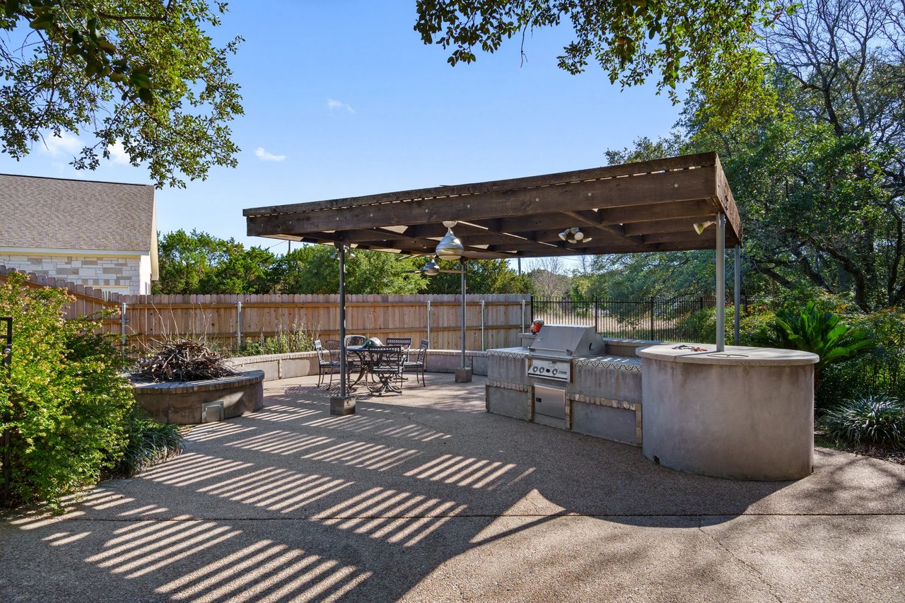 3813 McNeil Dr