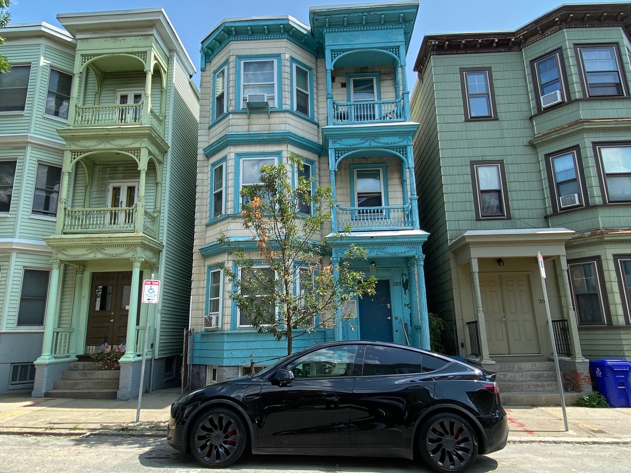 209 Lexington Street