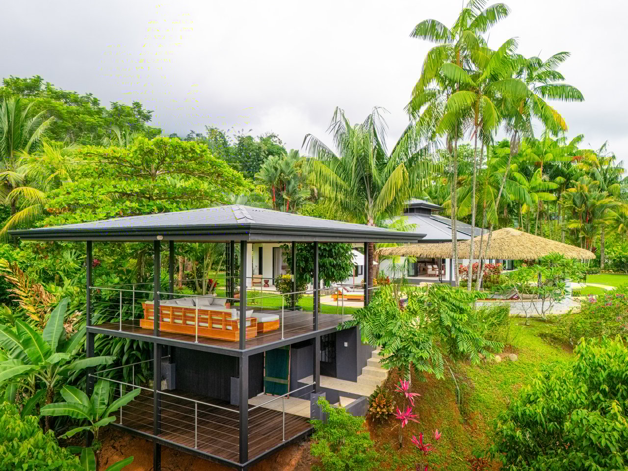 Casa Otra Vida – A Private Jungle Retreat with Ocean Views & Off-Grid Luxury