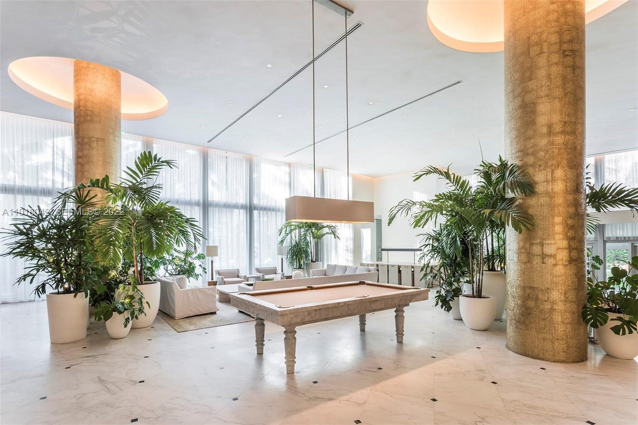 2901 Collins Ave, #901