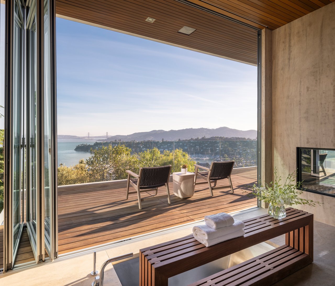 Iconic Modern Estate