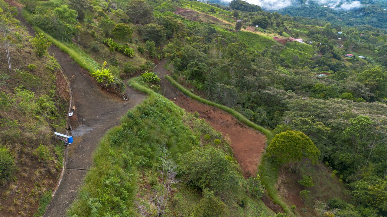 10.21 Acres with Views & Plantels – Pérez Zeledón