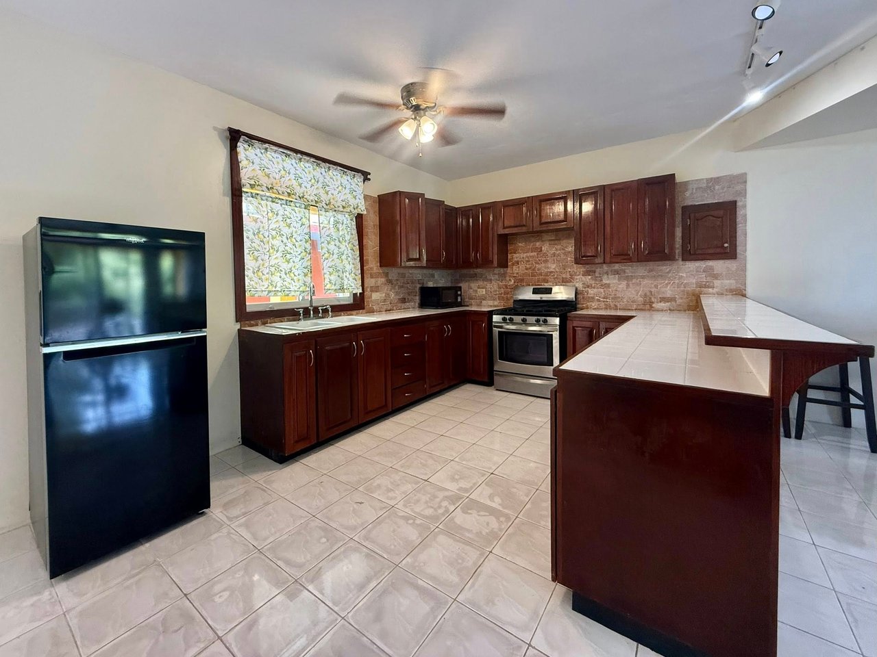 1132 Fahie Hill 2 Bedroom Apartment