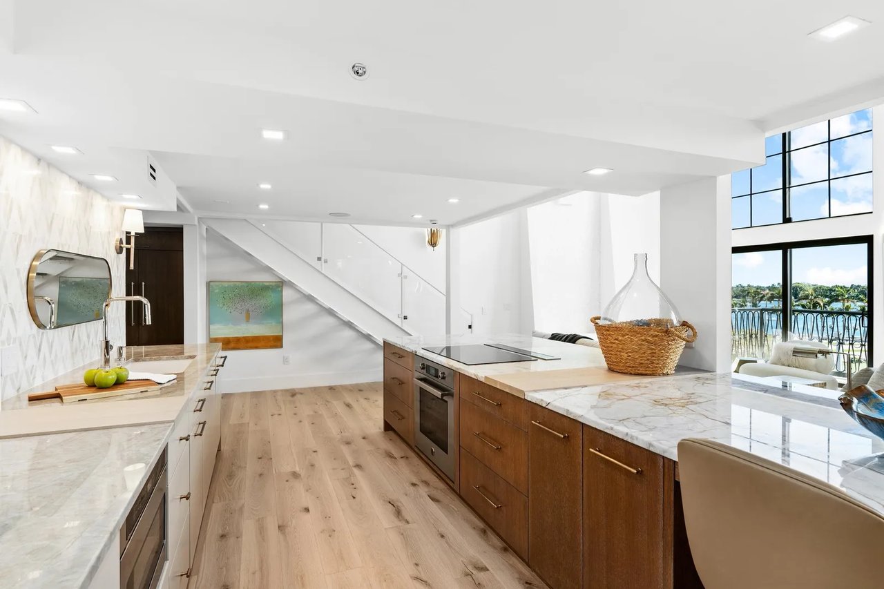 101 N Clematis Street, 412