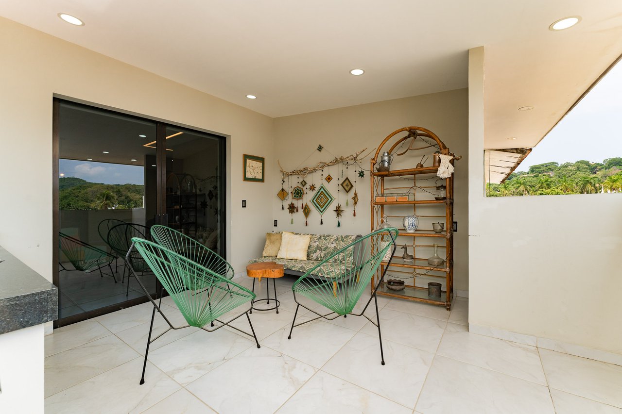 2 Bedroom, Condo, Downtown Condo