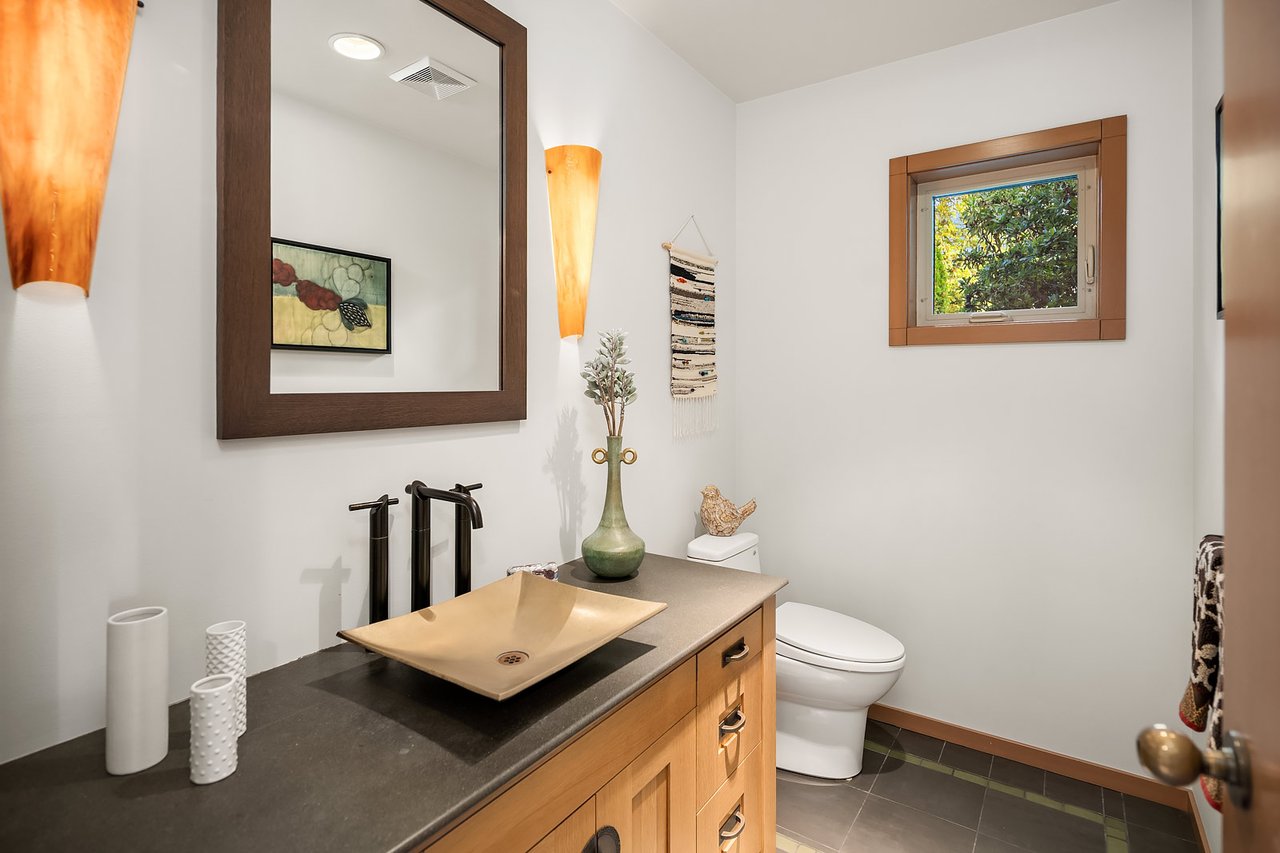 10245 Marine View Drive SW