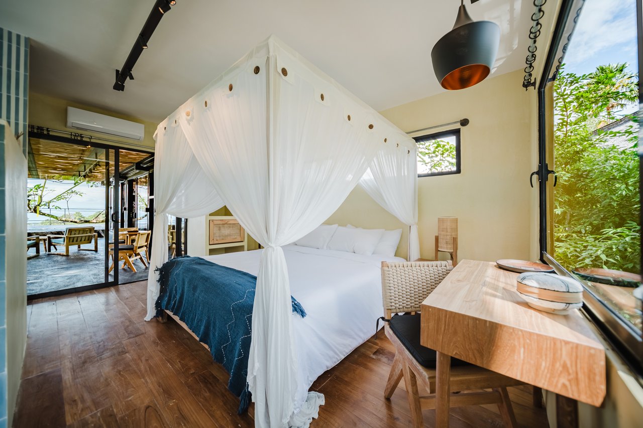 Casa Java – Newly Built Luxury Jungle Estate Near Playa La Vaca