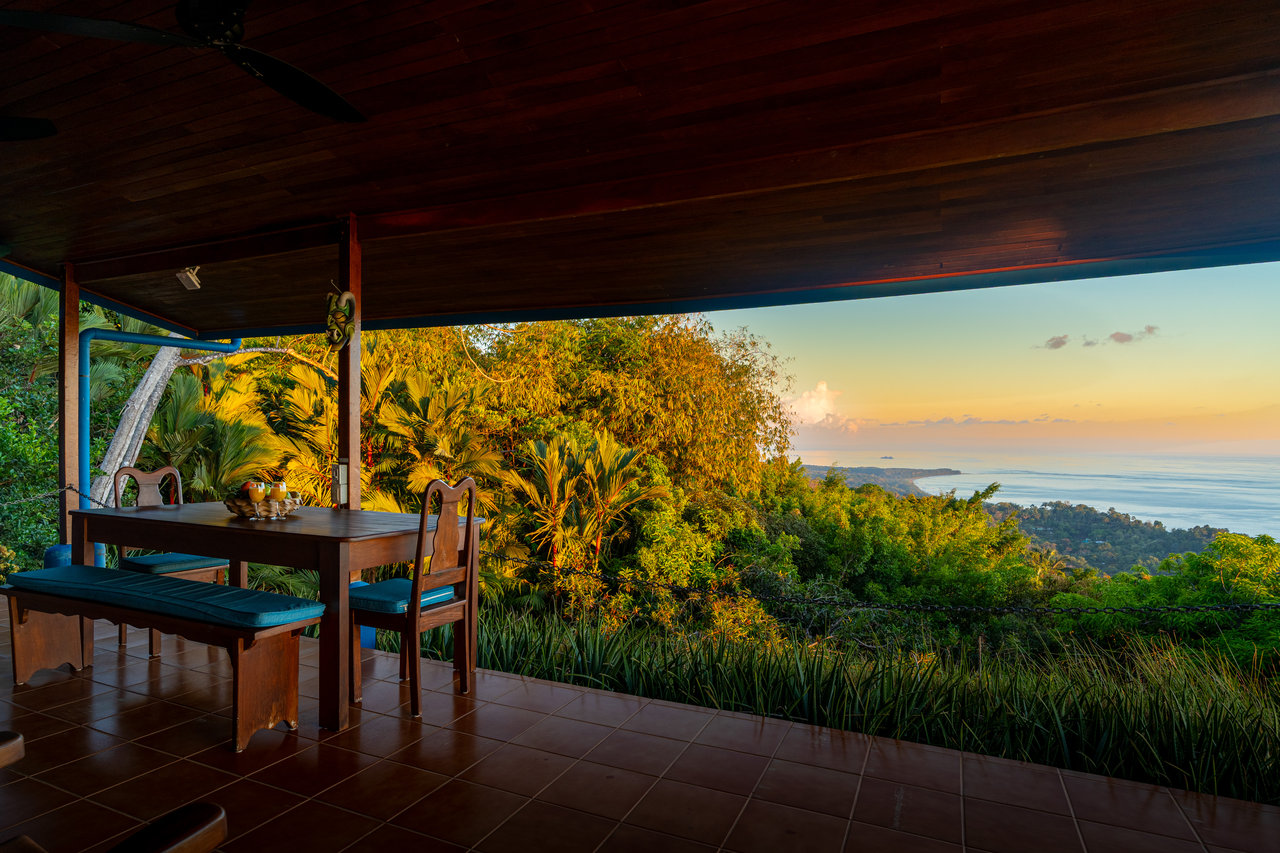 Casa Vista Harmonia, Legendary Ocean Views and Sustainable Living!