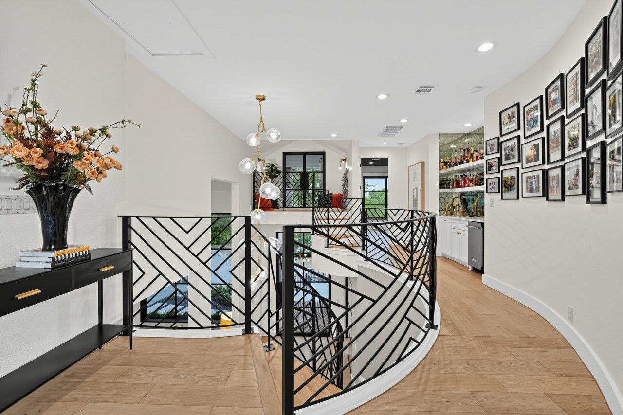 THE CANOPY 3.3 private acres in the heart of West Lake Hills.