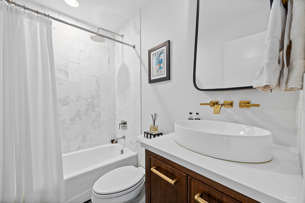 1950 Elmore Ave, Downers Grove