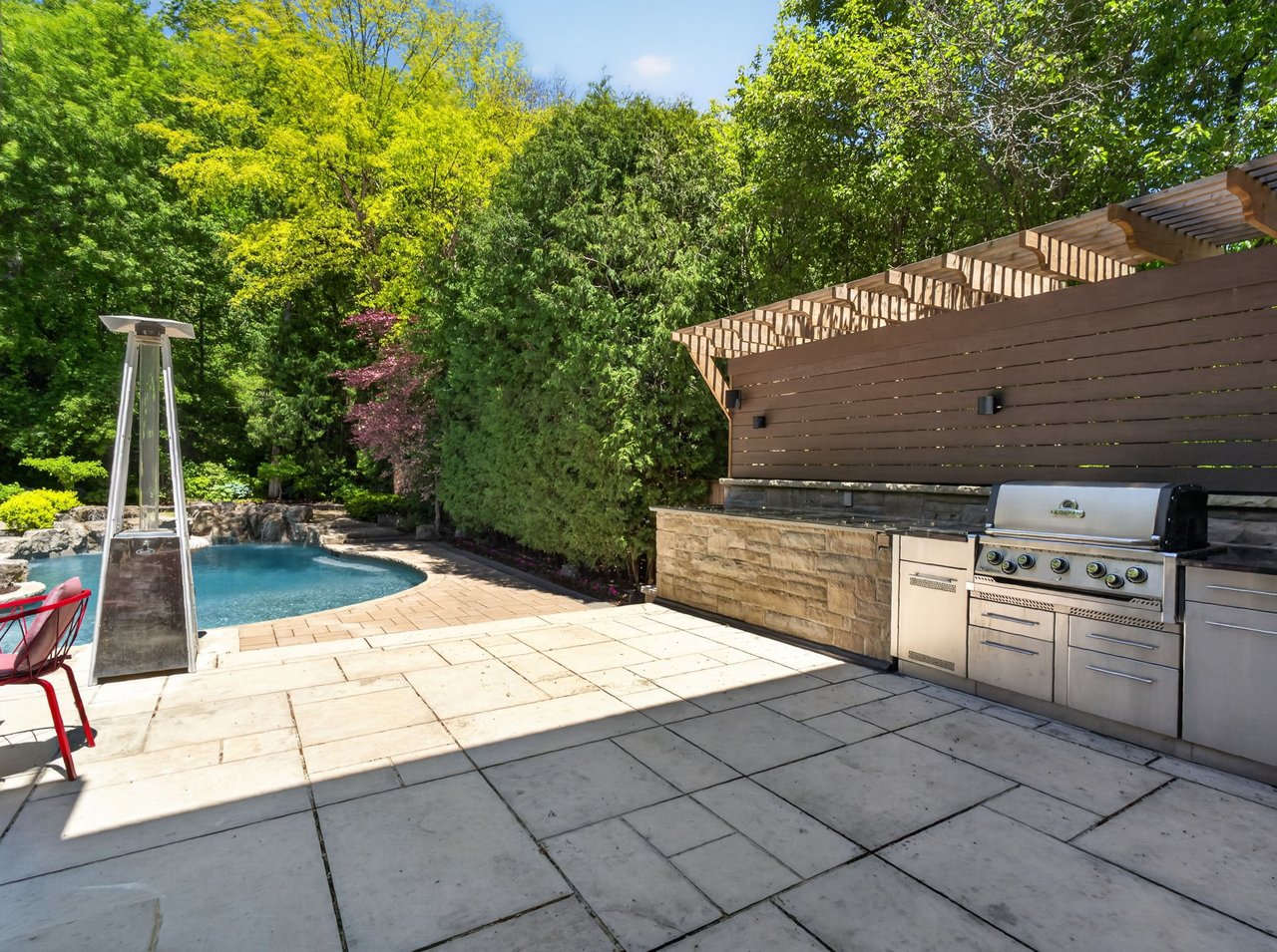 A Rare Ravine Estate