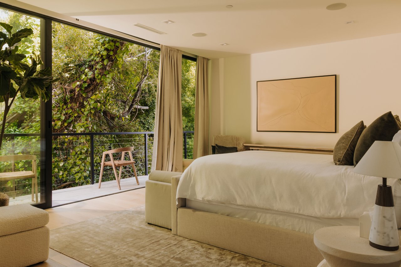 260 S Canyon View Dr