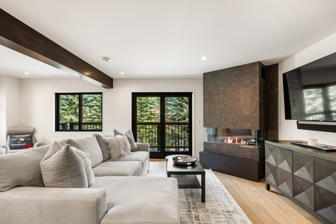 Slopeside Sophistication