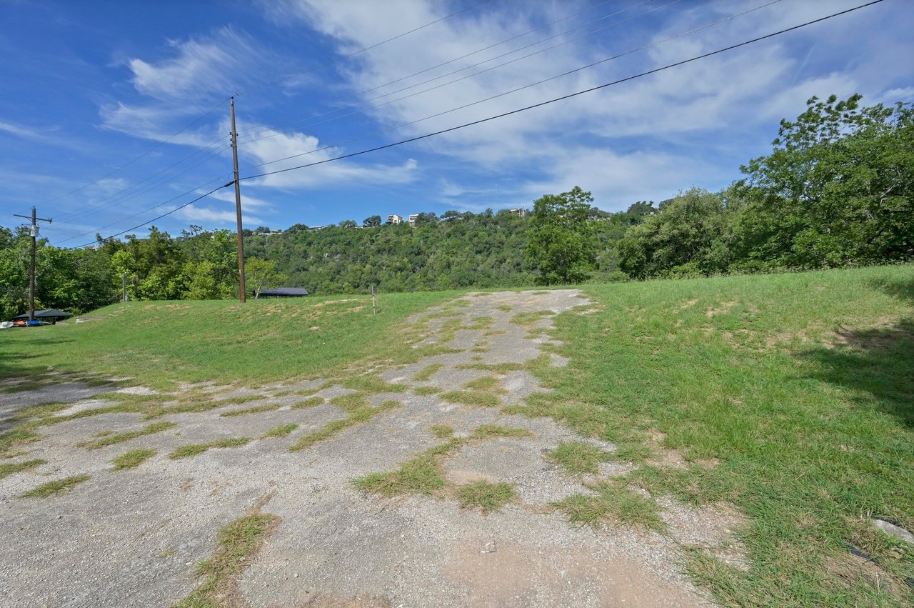 3418 Blue Jay Lane