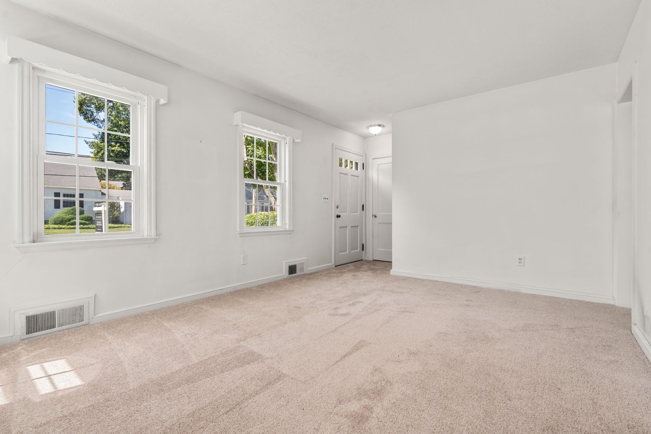66 Plymouth Ave