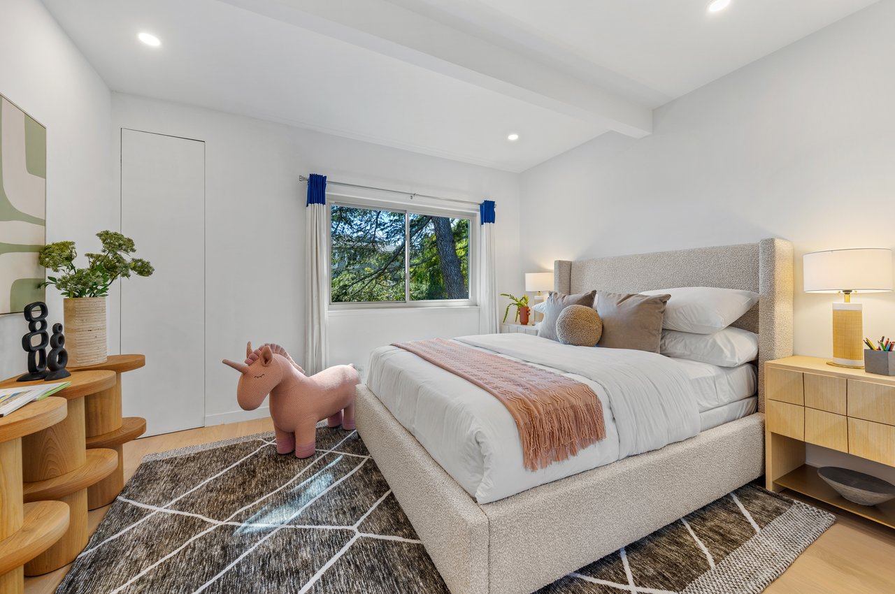 Gated View Residence on the Water